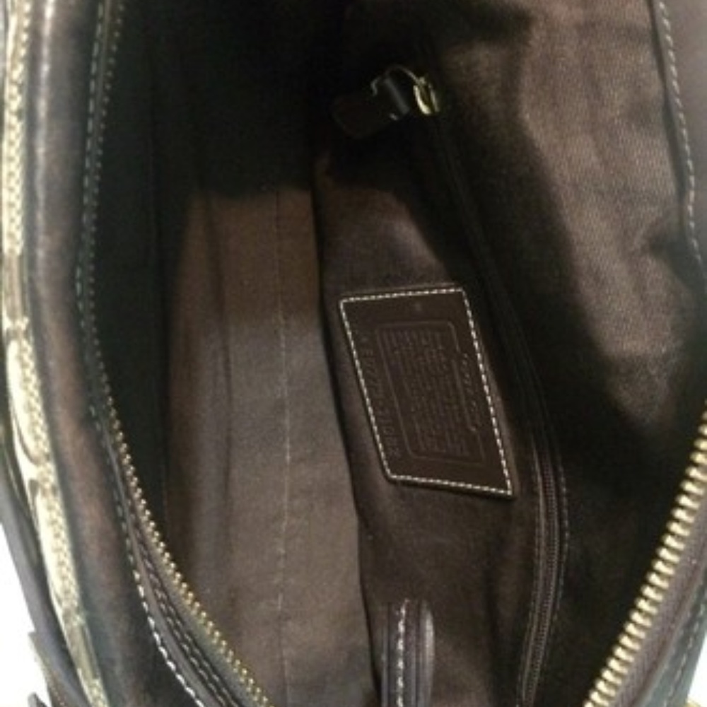 Coach - Picture 5 of 5